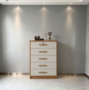 Cômoda Austria 100%Mdf Cinamomo/Off White - 5 Gavetas – Novo Horizonte