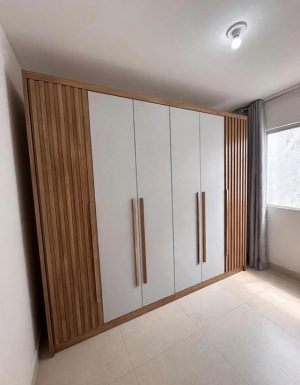 Guarda Roupa Coimbra Ripado 2.70 6Portas 8Gavetas - Cumaru/Fendi