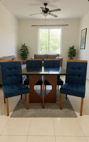 Mesa De Jantar Madri Tampo MDF Vidro Off 90×90 4 Cadeiras