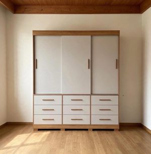 Guarda-Roupa New Star 3 portas de correr Sem espelho – Cinamomo/Off White