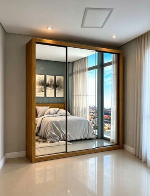 Guarda-Roupa Veneza Gold c/ espelho 3 portas e 4 gavetas – Cinamomo